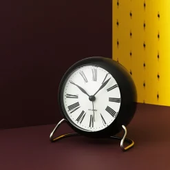Arne Jacobsen Clocks Roman Bordur Ø11 cm hvit/sort