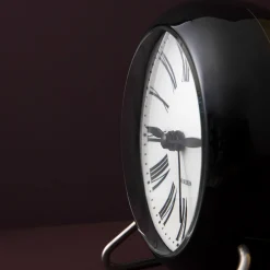Arne Jacobsen Clocks Roman Bordur Ø11 cm hvit/sort