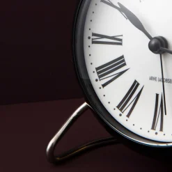 Arne Jacobsen Clocks Roman Bordur Ø11 cm hvit/sort