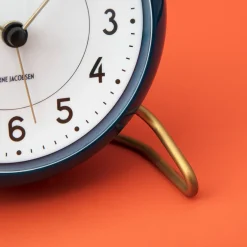 Arne Jacobsen Clocks Station Bordur Ø11 cm petroleum/hvit