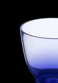 Holmegaard Flow Vannglass 35 cl mørk blå - Kjøp nå