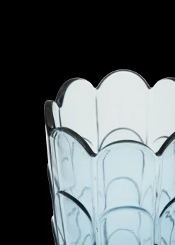 Holmegaard Lily Vase H19 cm blue iris - Kjøp med oss