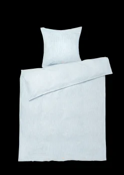 JUNA Monochrome Lines Sengetøy 140x200 cm lys blå/hvit NO