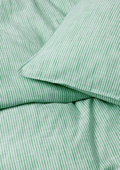 JUNA Monochrome Lines Sengetøy 140x220 cm grønn/hvit NO