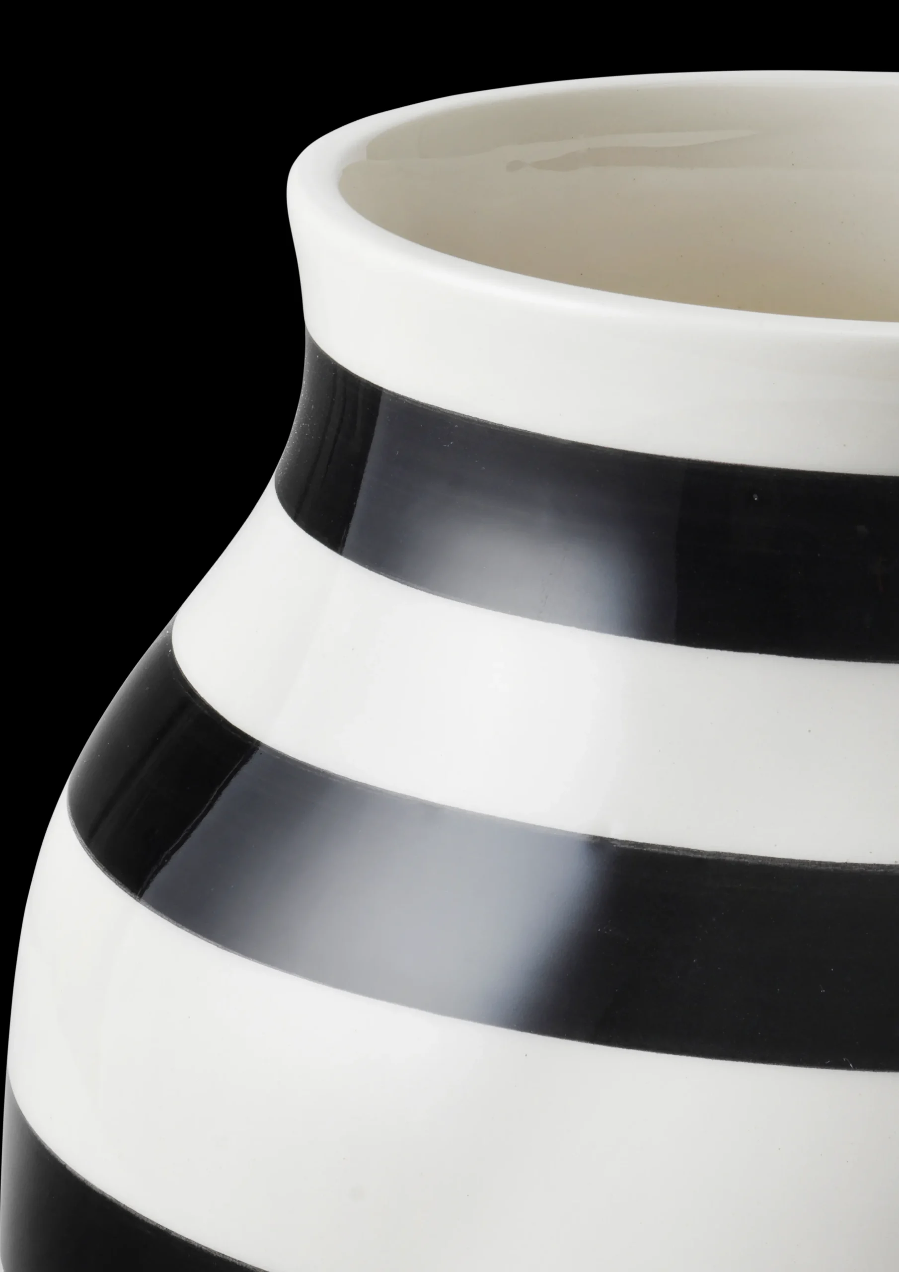 Kähler Omaggio Vase H20 sort (11962)