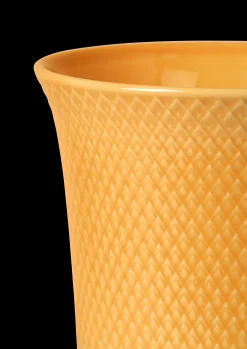 Lyngby Porcelæn Rhombe Color Vase H20 gul porselen